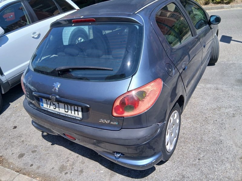 Peugeot 206 2006 - foto 1