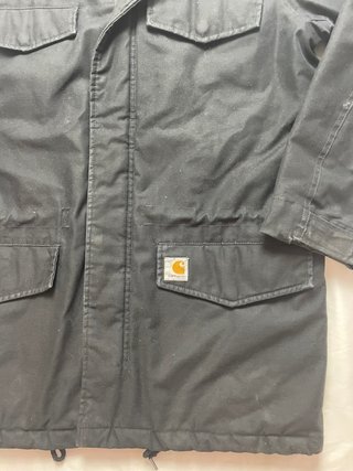 Cazadora Carhartt Negra con Capucha