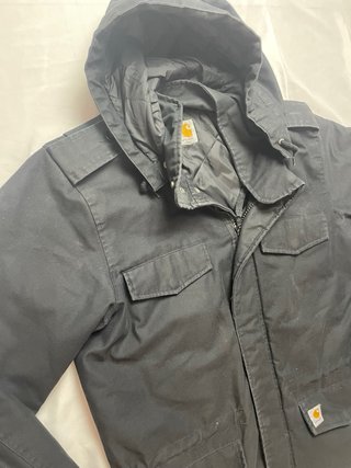 Cazadora Carhartt Negra con Capucha