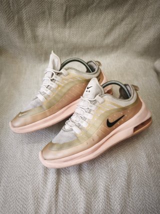 Nike Air Max Axis Beige Rosa Talla 38.5