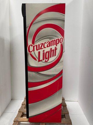 Nevera Cruzcampo Shandy para bebidas