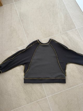 Sudadera Gris y Amarilla