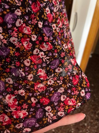 Camisa Bershka floral manga larga
