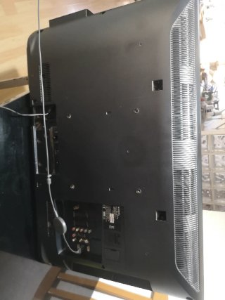 TV Sony Bravia "32" Negra, no es smart!