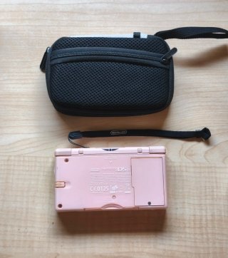 Nintendo DS Lite Rosa + Accesorios