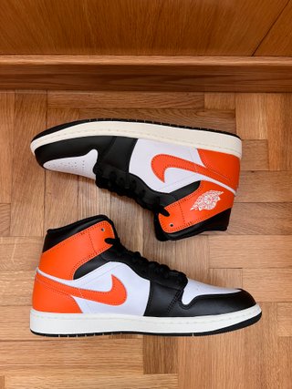 Nike Air Jordan 1 Mid Negro Naranja