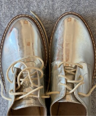 Zapatos con cordones y plataforma lefties