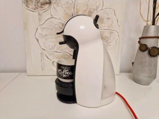 Cafetera Dolce Gusto Blanca