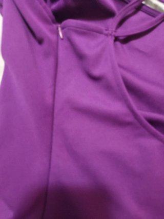 Elegante vestido morado para dama de ho