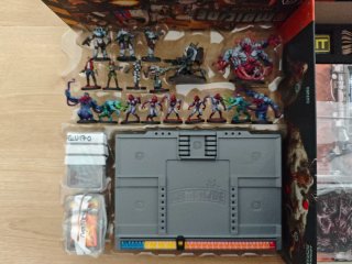 Zombicide Invader pintado y enfundado