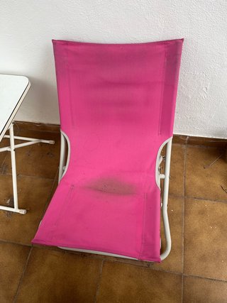 Silla plegable IKEA rosa baja