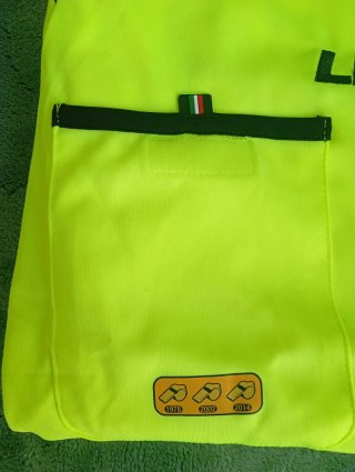 Camisola árbitro LEGEA amarela fluorescente