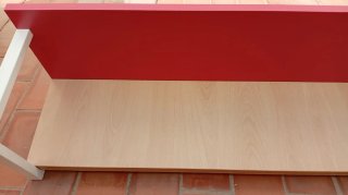 Estantería juvenil madera y metal roja No envio