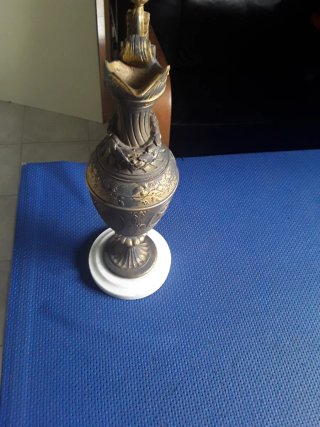 Antico versatoio decorativo in bronzo (Ewer)
