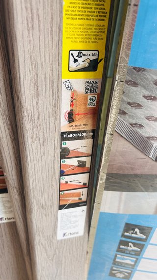 Suelo Parquet Gris + Aislante y Rodapié
