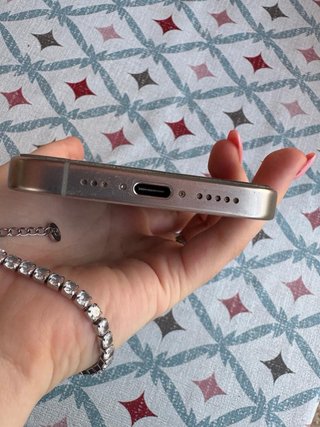 iPhone 15 Pro Grigio Titanio
