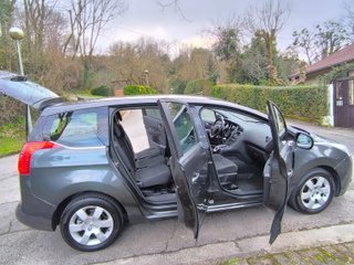 Peugeot 5008 1.6 e-HDI 115cv 7 Plazas 2013