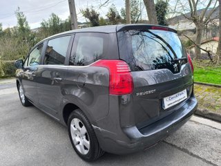 Peugeot 5008 1.6 e-HDI 115cv 7 Plazas 2013