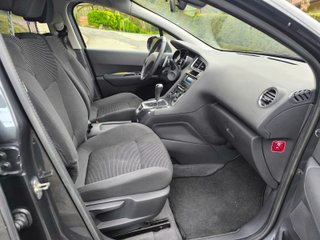 Peugeot 5008 1.6 e-HDI 115cv 7 Plazas 2013