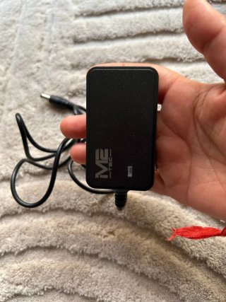 Adaptador ME AC/DC 12V 2A