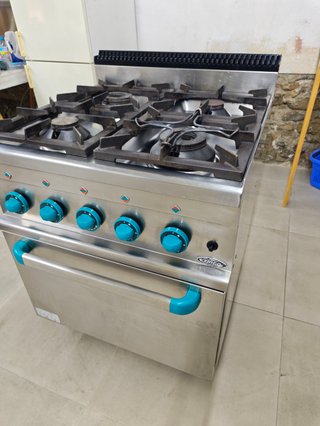 Cocina Industrial MBM 4 Fuegos + Horno