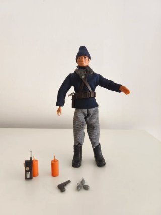 Madelman Guerrillero con accesorios