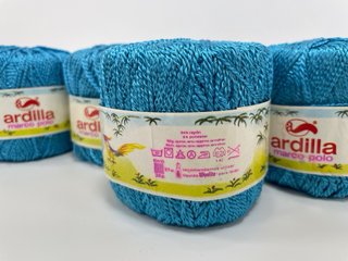 Ovillo azul