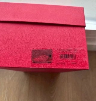 Zapatillas Carolina Herrera Blancas y Rojas