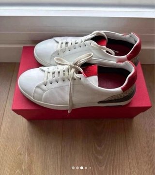 Zapatillas Carolina Herrera Blancas y Rojas