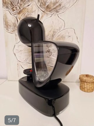 Cafetera Dolce Gusto Negra