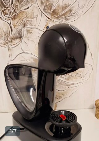 Cafetera Dolce Gusto Negra