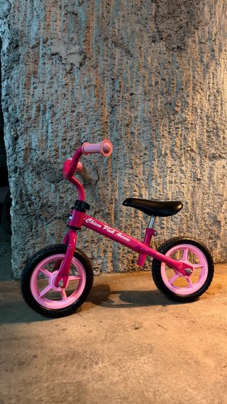 Bicicleta Chicco sin pedales rosa
