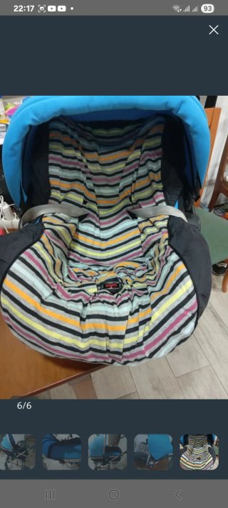 Coche de bebé azul + trona de regalo