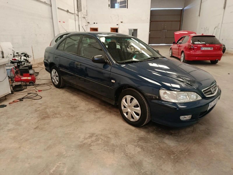 Honda Accord 1.6 buen éstado - foto 1