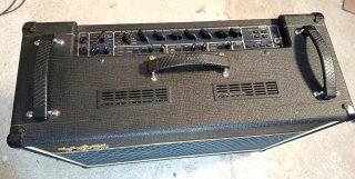Amplificador Vox AD120VT+ Pedalera VC 4. Excelente