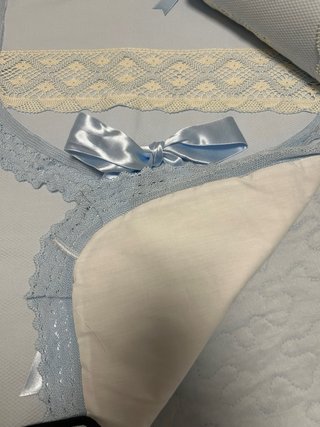 Colchas y antivuelcos para carro de bebé