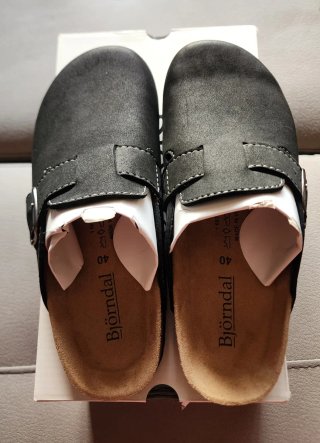 Björndal a estrenar Chanclas Negras Talla 40