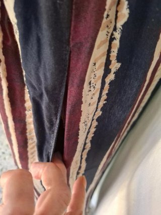 Pantalón mujer rayas azul y rojo