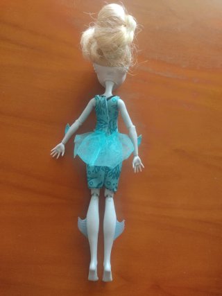 Lagoona Dance The Fright Away.