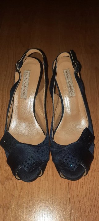 Zapatos de fiesta Angel Alarcón azul oscuro