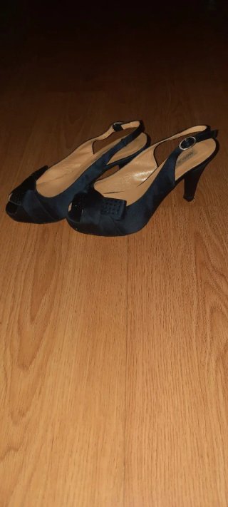 Zapatos de fiesta Angel Alarcón azul oscuro