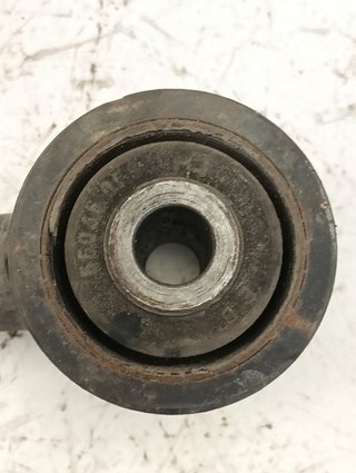 BRAZO SUSPENSION TRASERO DERECHO NISSAN TERRANO I