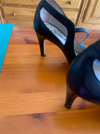 Zapatos de tacón negros