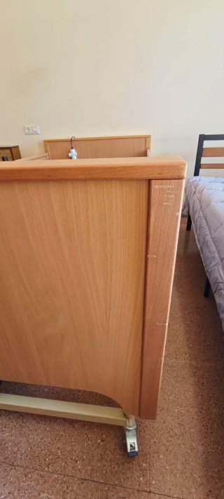 Cama articulada madera, con colchón