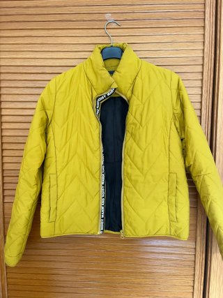 Chaqueta Nosy May color mostaza Talla S