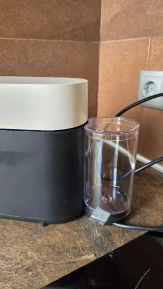 Cafetera Nespresso Blanca+capsulas gratis