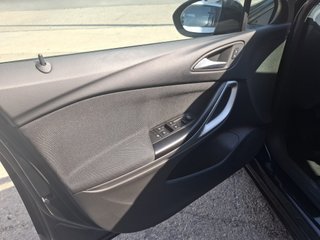 OPEL Astra 1.4T SHT Business Elegance CVT ST