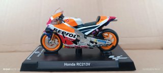 Set 3 modellini moto Yamaha Rossi, Marquez, Vinale