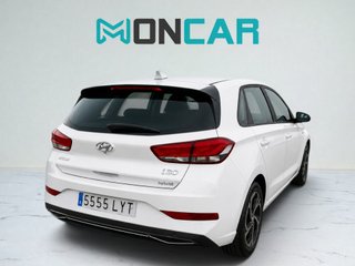 Hyundai i30 2022
