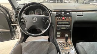 MERCEDES E 320 CDI AVANTGARDE (IMPECABLE).